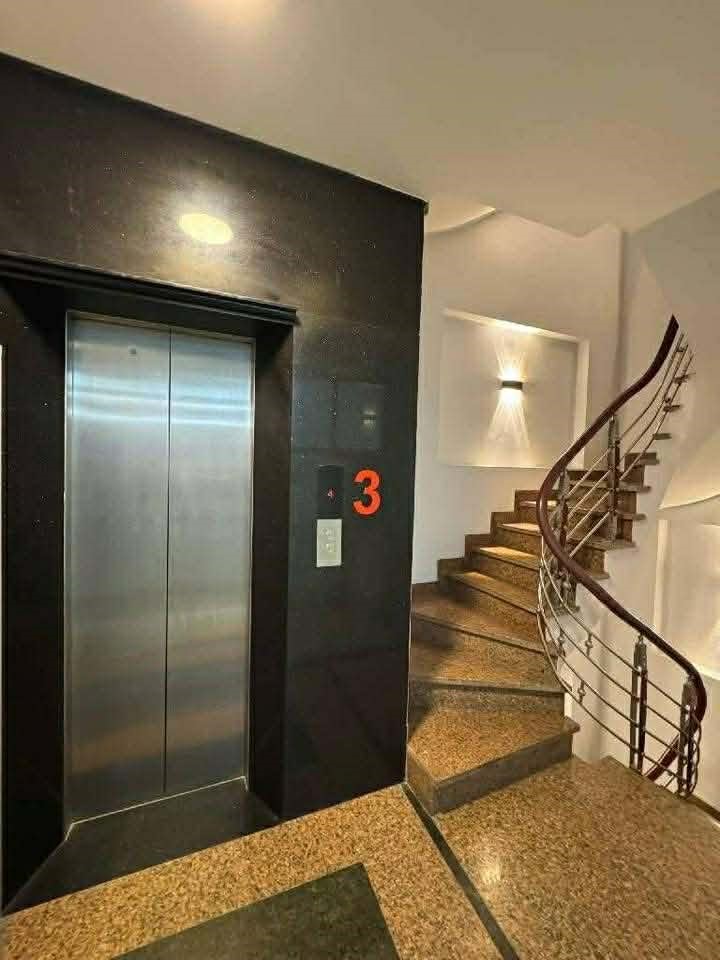 NHÀ 8 TẦNG THANG MÁY_MT RỘNG_VIEW HỒ PHƯƠNG MAI_NGÕ THÔNG Ô TÔ TRÁNH_KINH DOANH ĐỈNH_hơn 34 tỷ